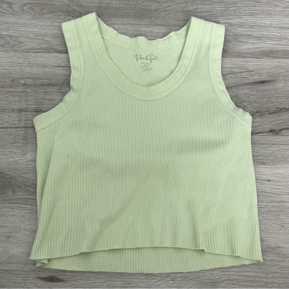 John Galt Brandy Melville Light Green Ribbed Cropped Tank Top - Picture 1 of 3